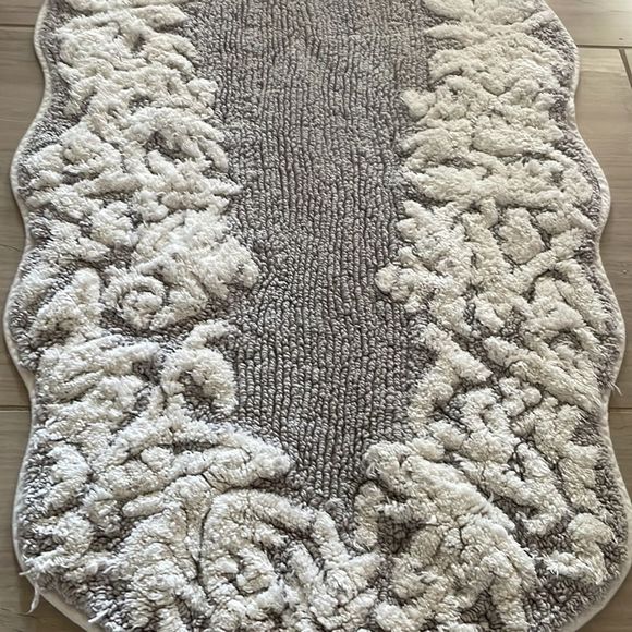 Anthropologie Geraldine Bath Mat Runner Gray White Large NWOT - Picture 2 of 6